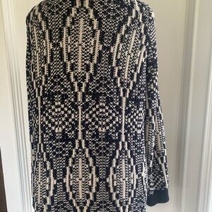 Chunky Black and White Tribal Print cozy Cardigan size XL